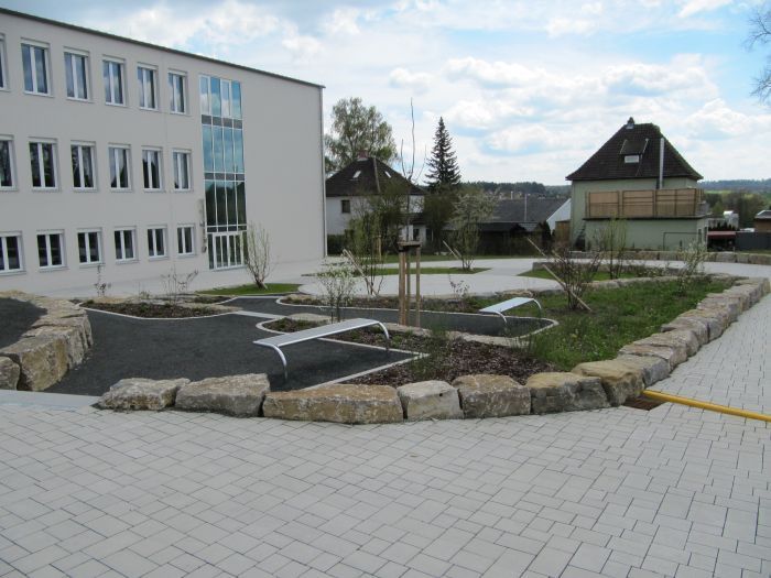 Mittelschule Oeslau Schulhof