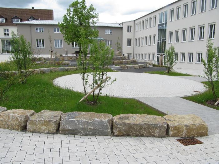 Mittelschule Oeslau Schulhof