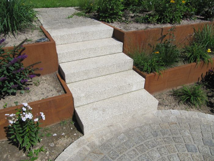 Treppe zum Sitzplatz