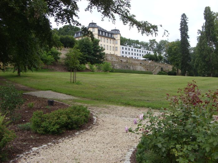 Sitzplatz Südmauer